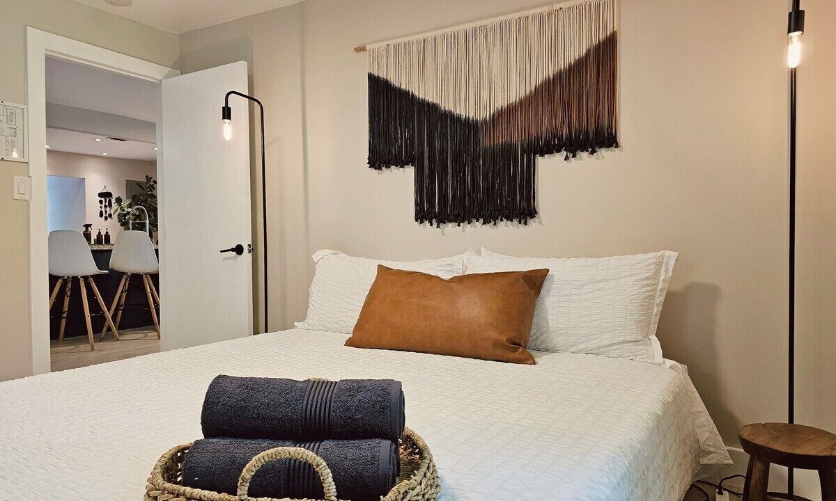 Photo of Bedroom in River Oaks