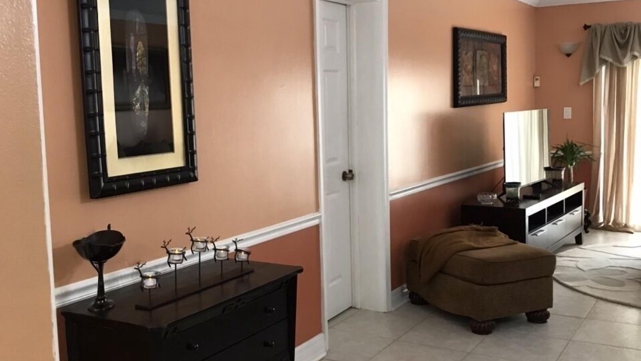 Photo of Bedroom in Lauderhill
