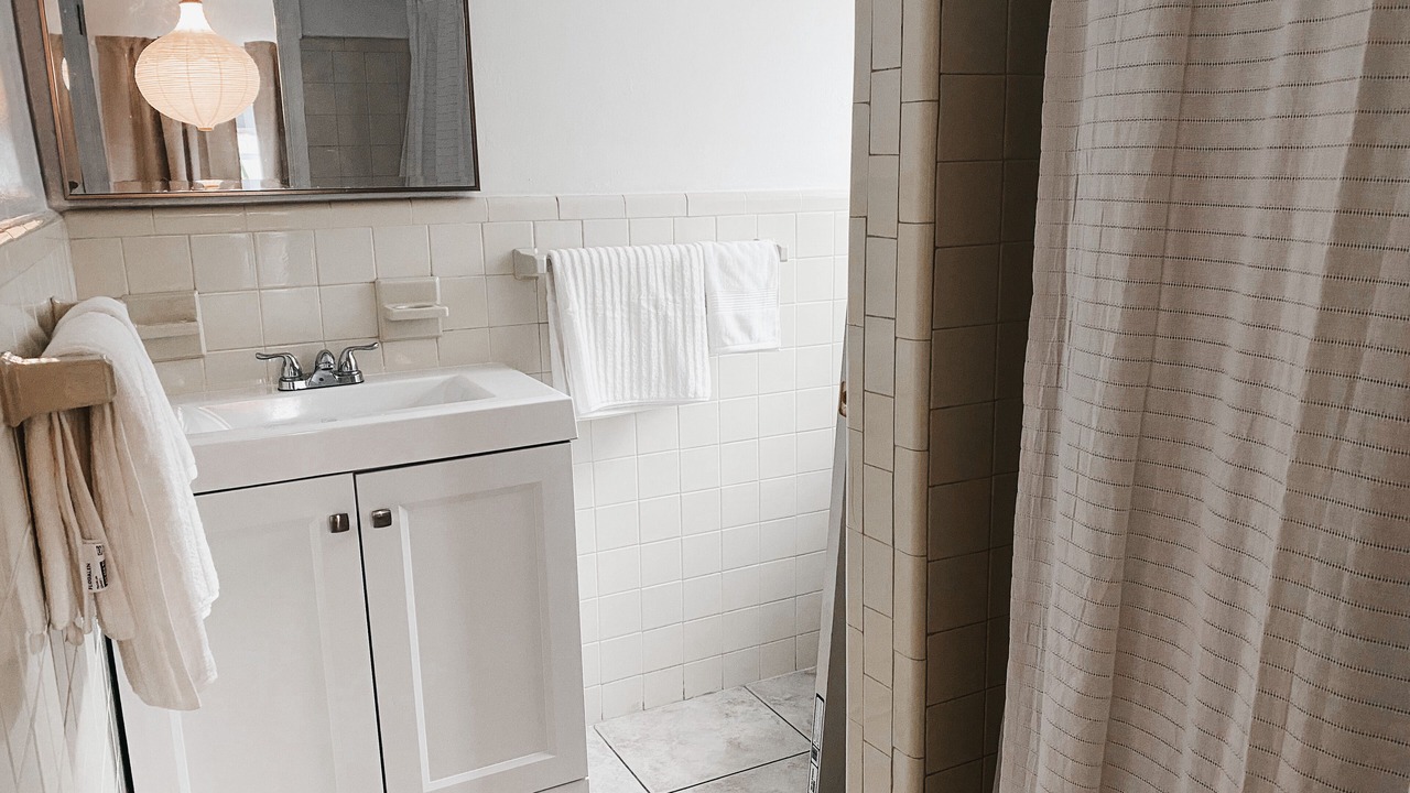 Photo of Bathroom in South Middle River