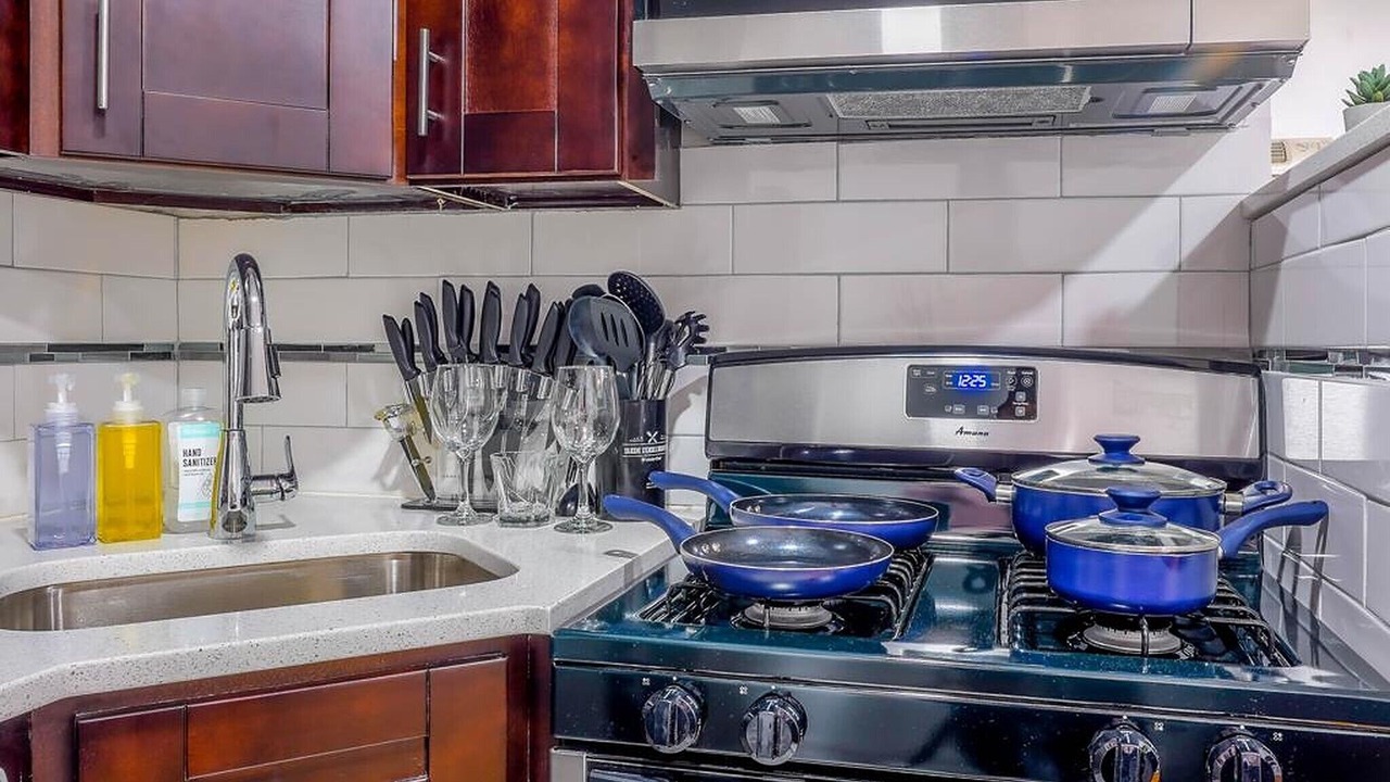Photo of Kitchen in Teterboro