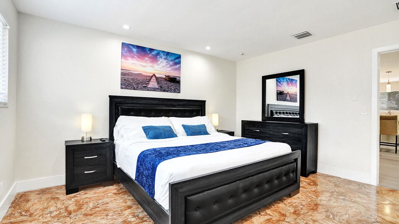 Photo of Bedroom in South Lake