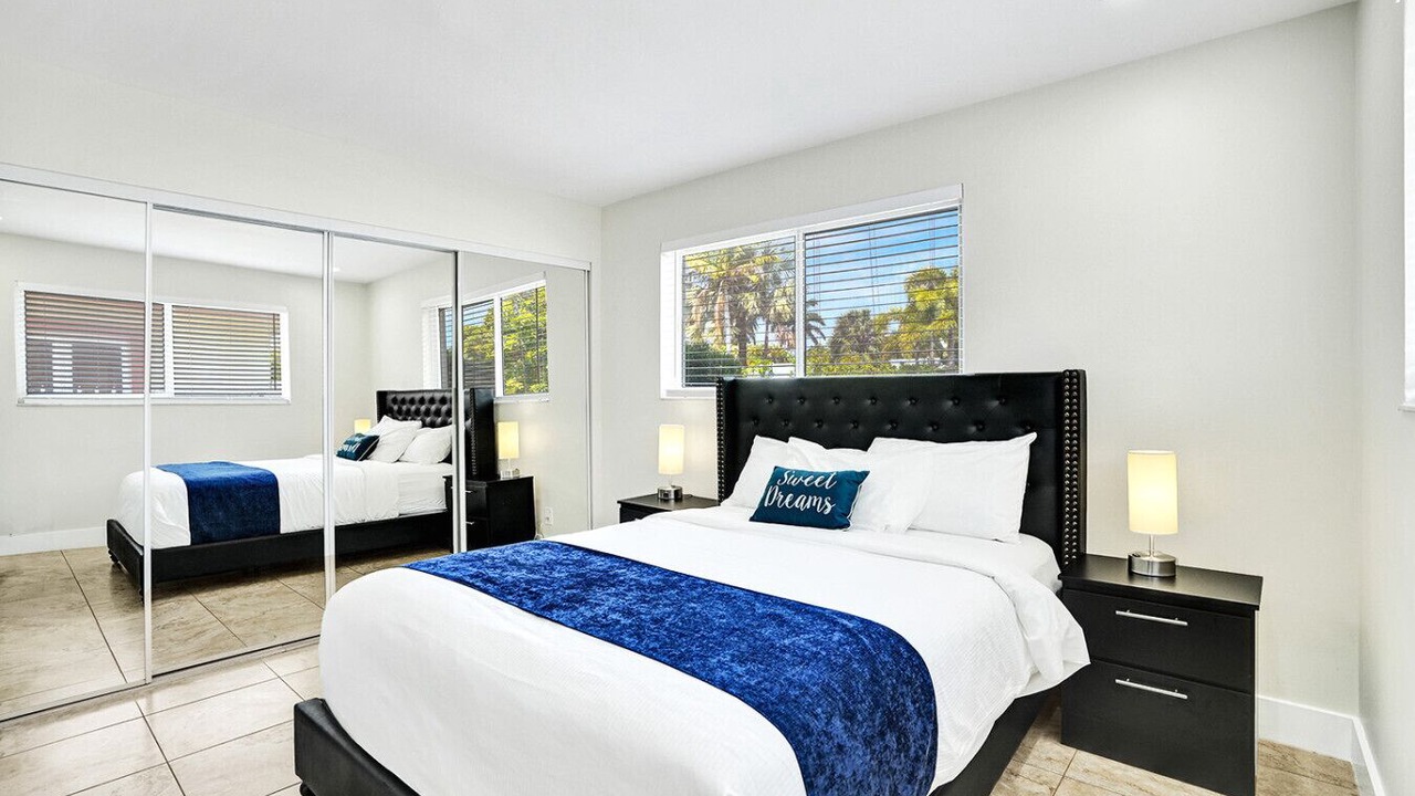 Photo of Bedroom in South Lake