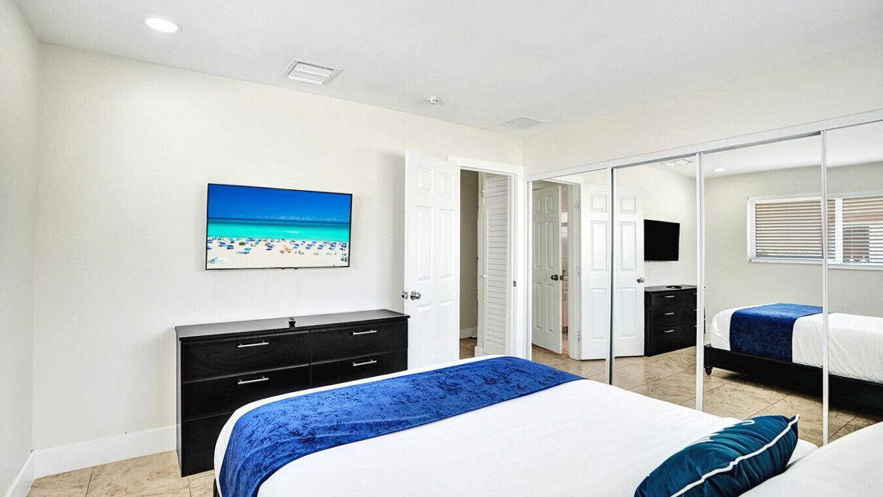 Photo of Bedroom in South Lake