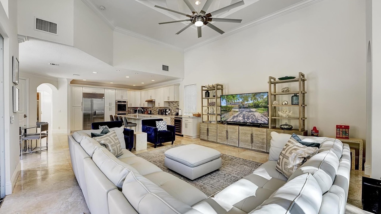 Photo of Livingroom in Ocean Ridge