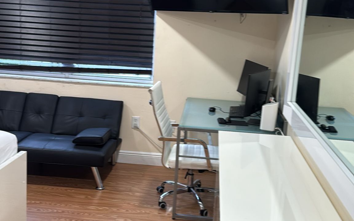 Photo of Bedroom in Pembroke Pines