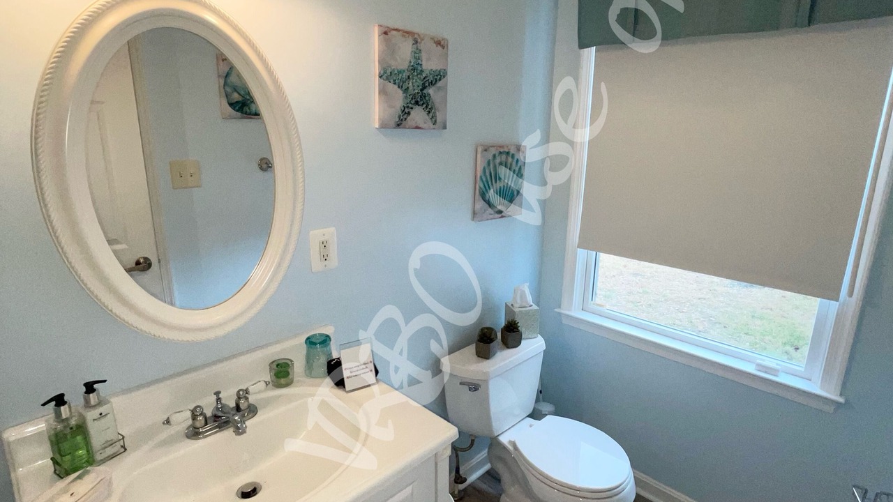 Photo of Bathroom in Cobb Island
