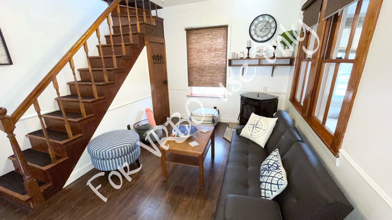 Photo of Livingroom in Cobb Island