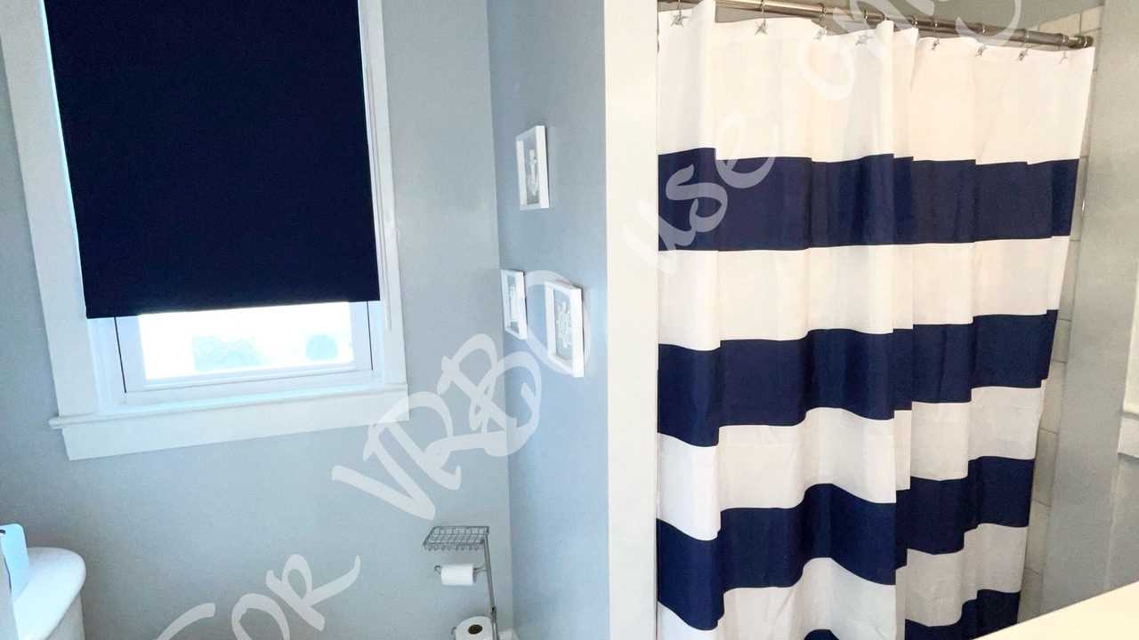 Photo of Bathroom in Cobb Island