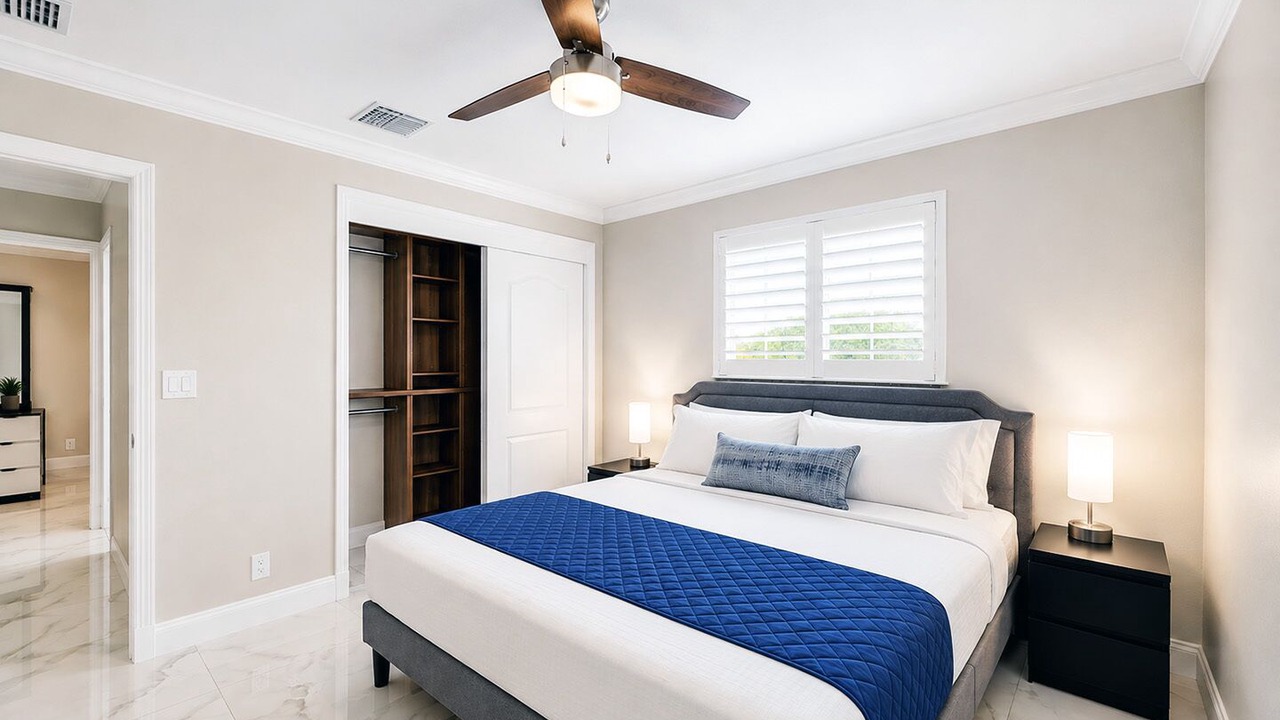 Photo of Bedroom in South Lake