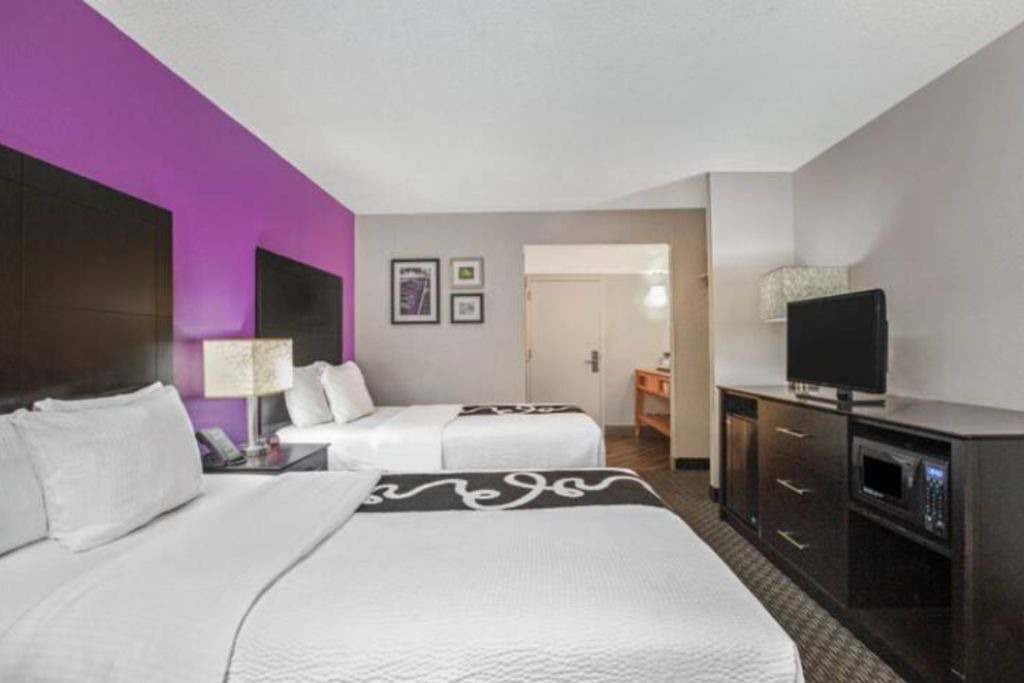 Photo of Bedroom in Miami Lakes