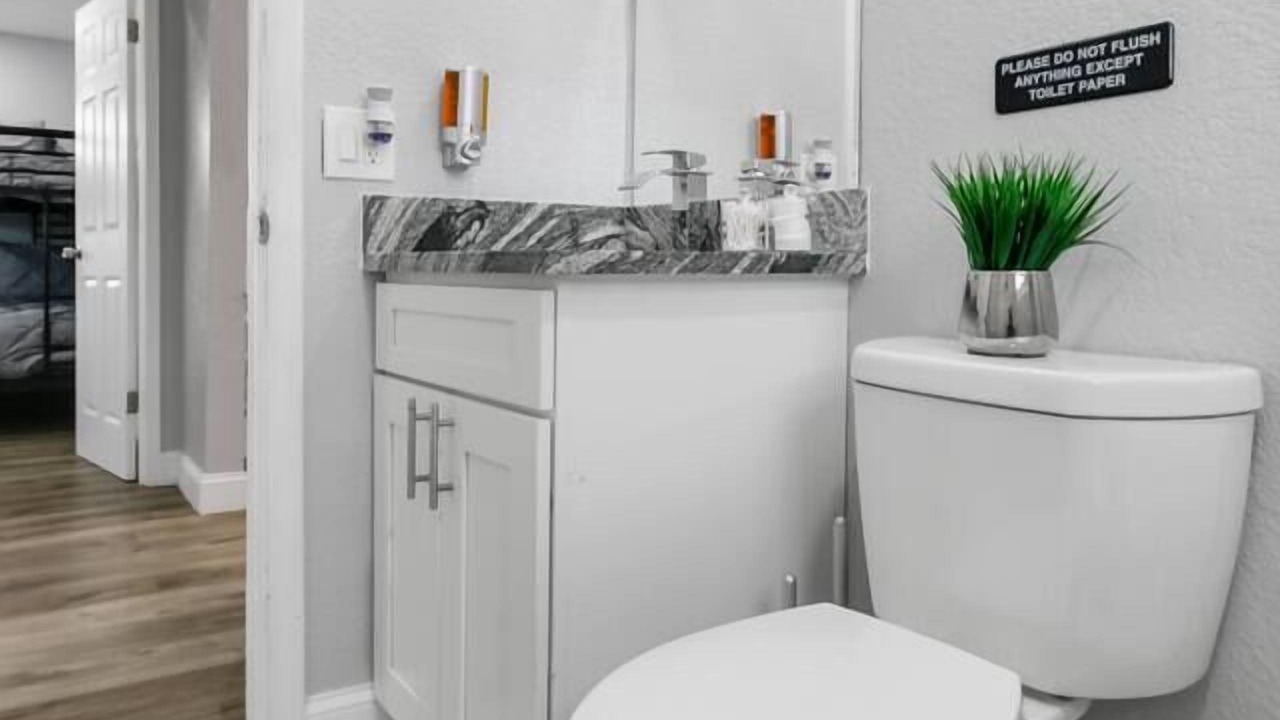 Photo of Bathroom in Hollywood
