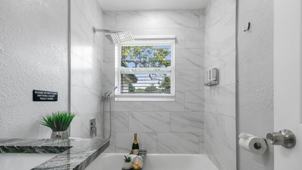 Photo of Bathroom in Hollywood