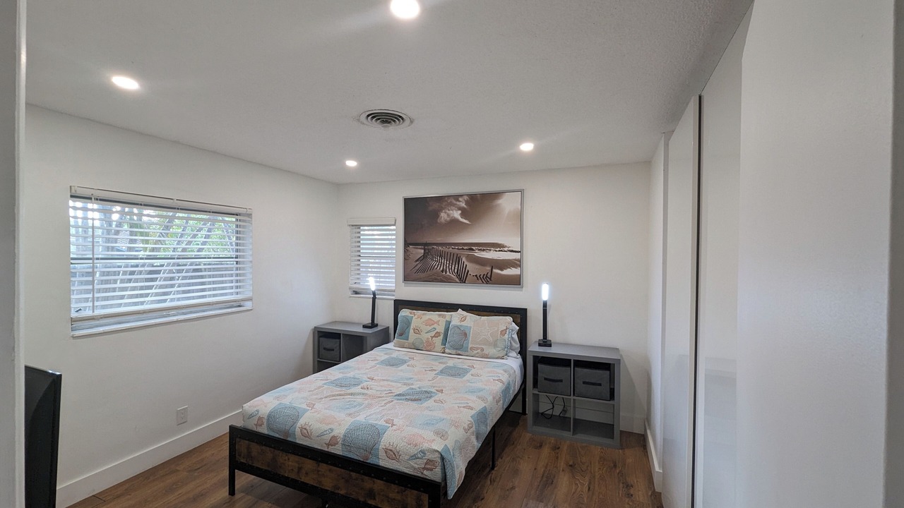 Photo of Bedroom in Coral Heights