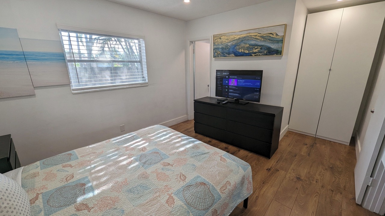 Photo of Bedroom in Coral Heights