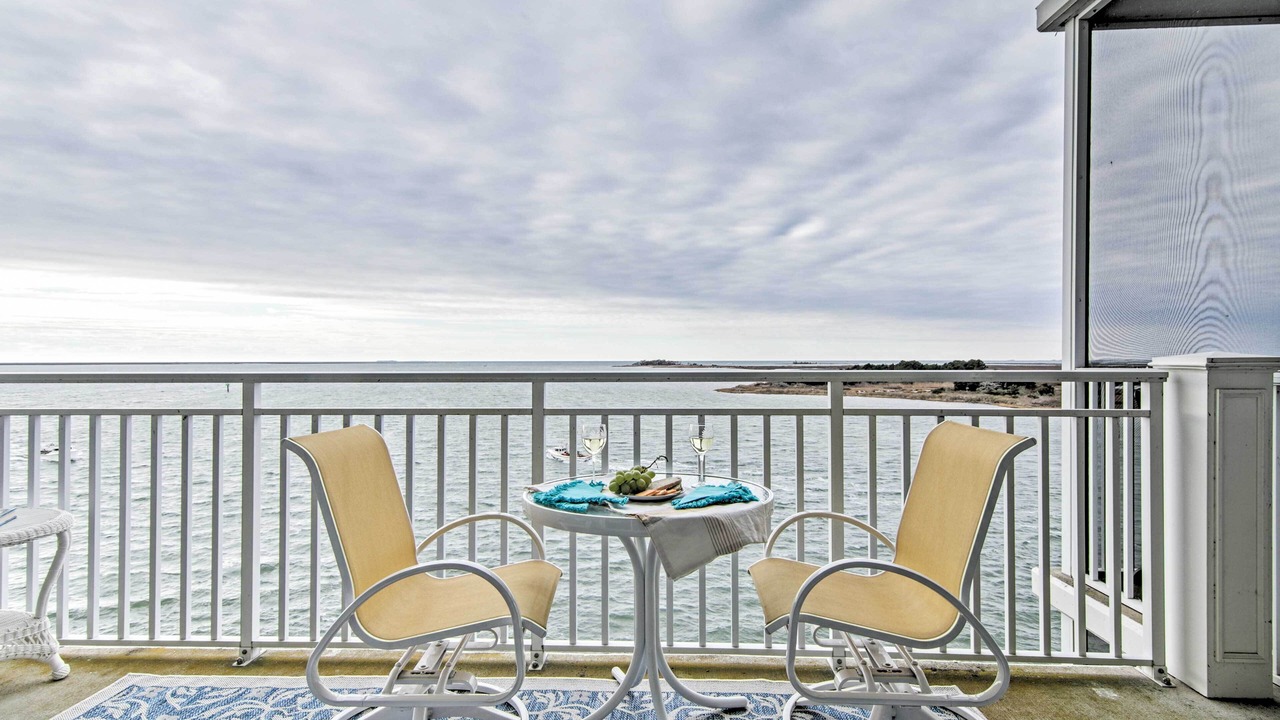 Photo of Patio Balcony in Crisfield