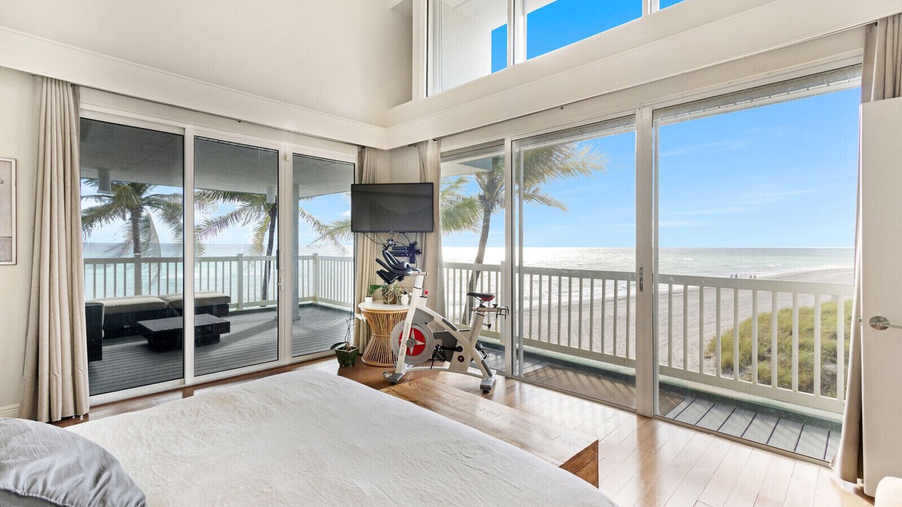 Photo of Bedroom in North Beach
