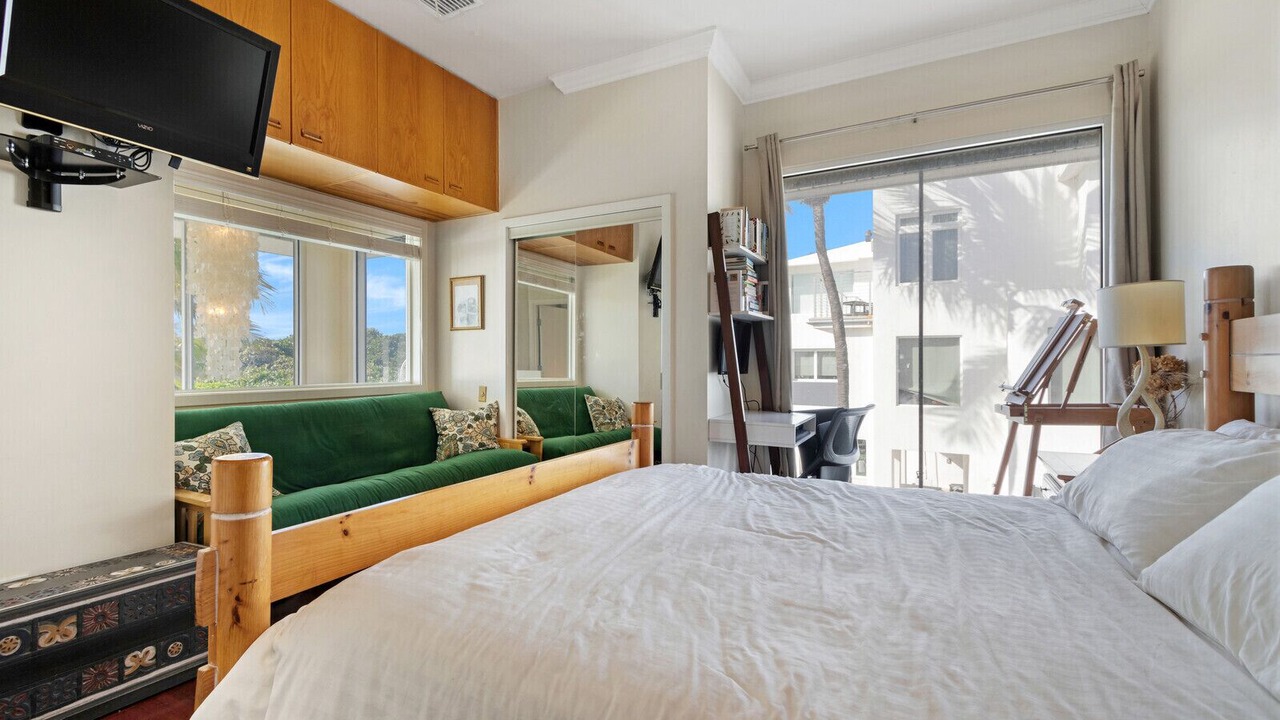 Photo of Bedroom in North Beach