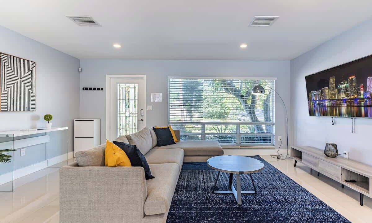 Photo of Livingroom in Coral Ridge