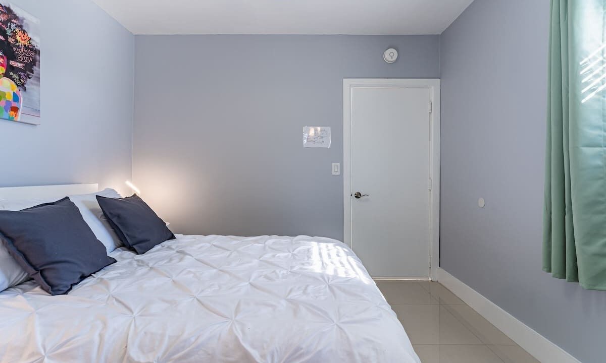 Photo of Bedroom in Coral Ridge