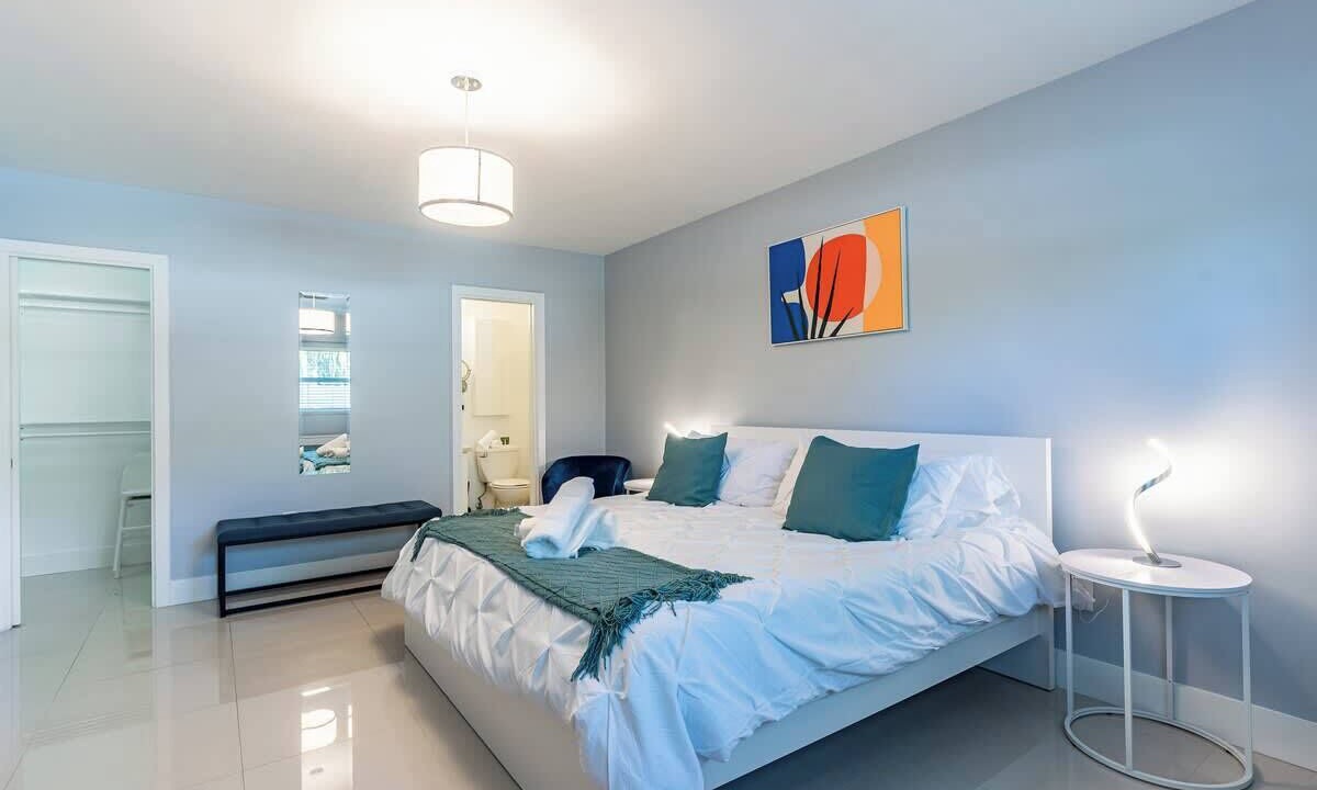 Photo of Bedroom in Coral Ridge