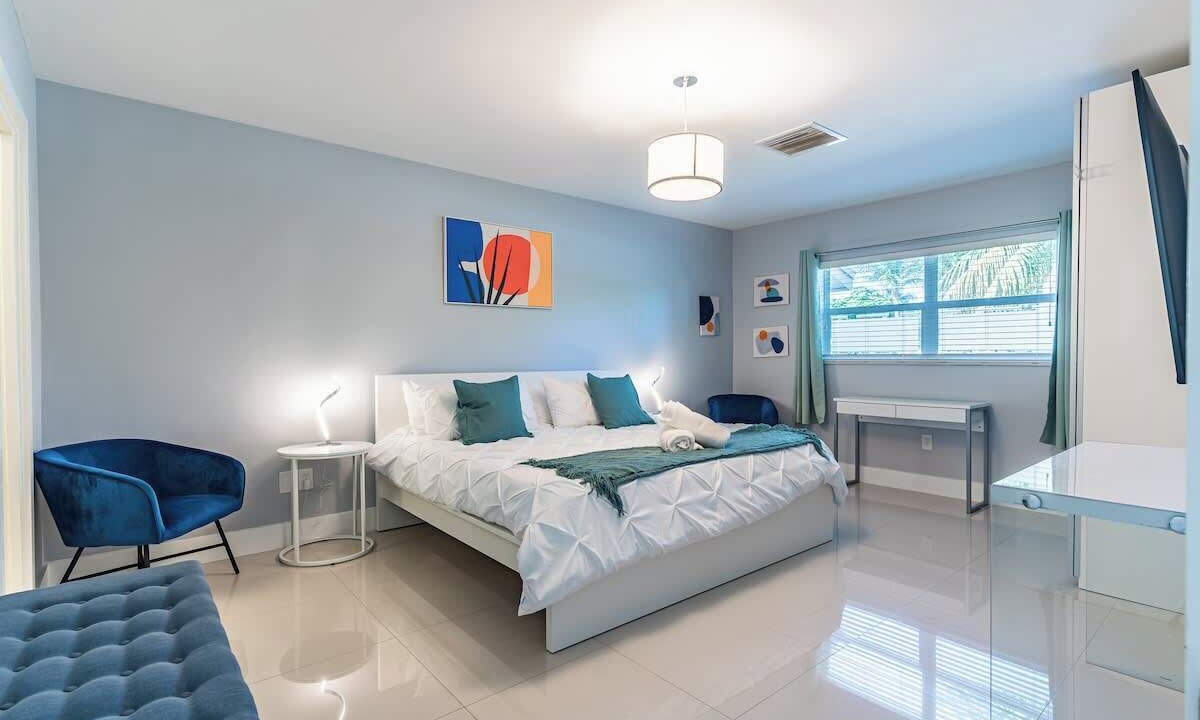 Photo of Bedroom in Coral Ridge