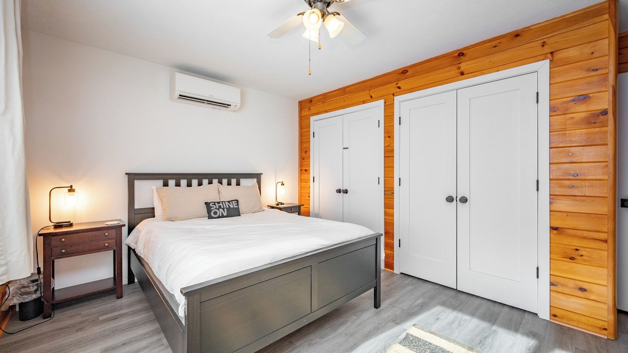 Photo of Bedroom in McHenry