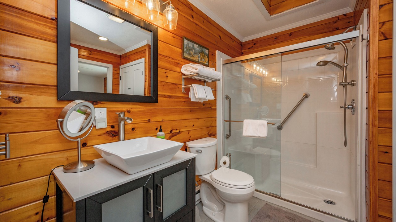 Photo of Bathroom in McHenry