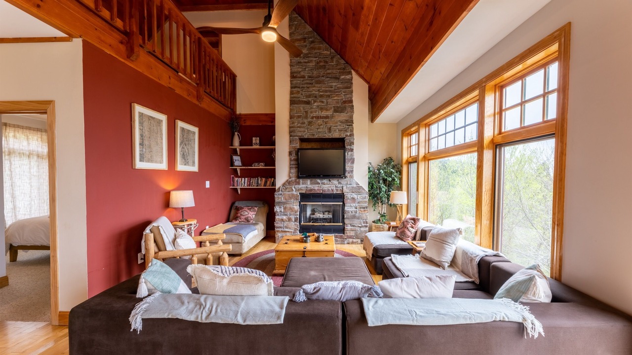 Photo of Livingroom in Edray