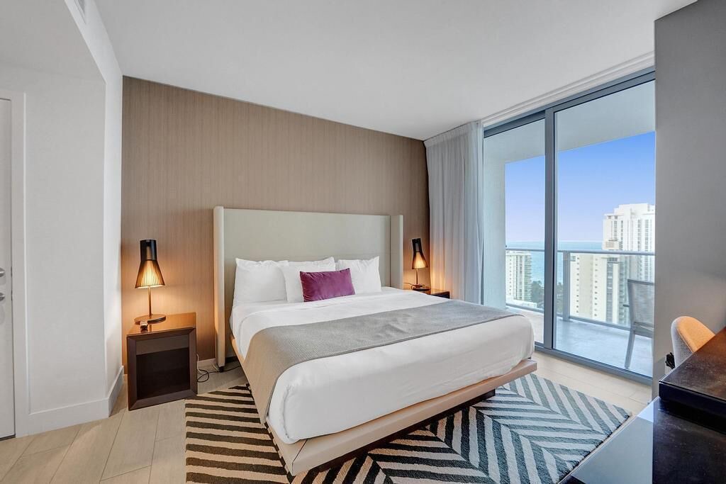 Photo of Bedroom in Hollywood South Central Beach