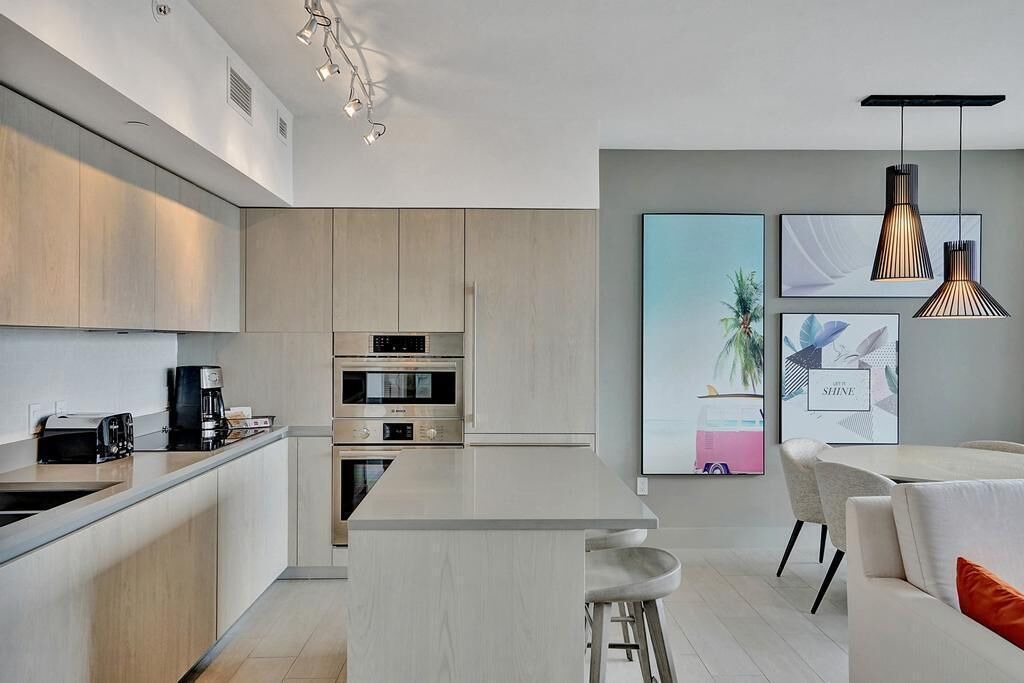 Photo of Kitchen in Hollywood South Central Beach
