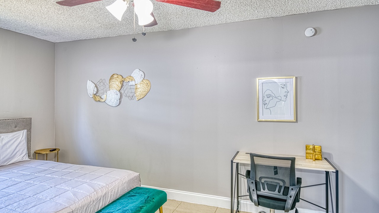 Photo of Bedroom in Deerfield Beach