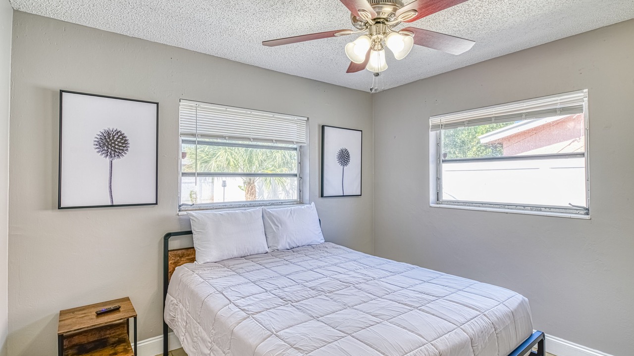 Photo of Bedroom in Deerfield Beach