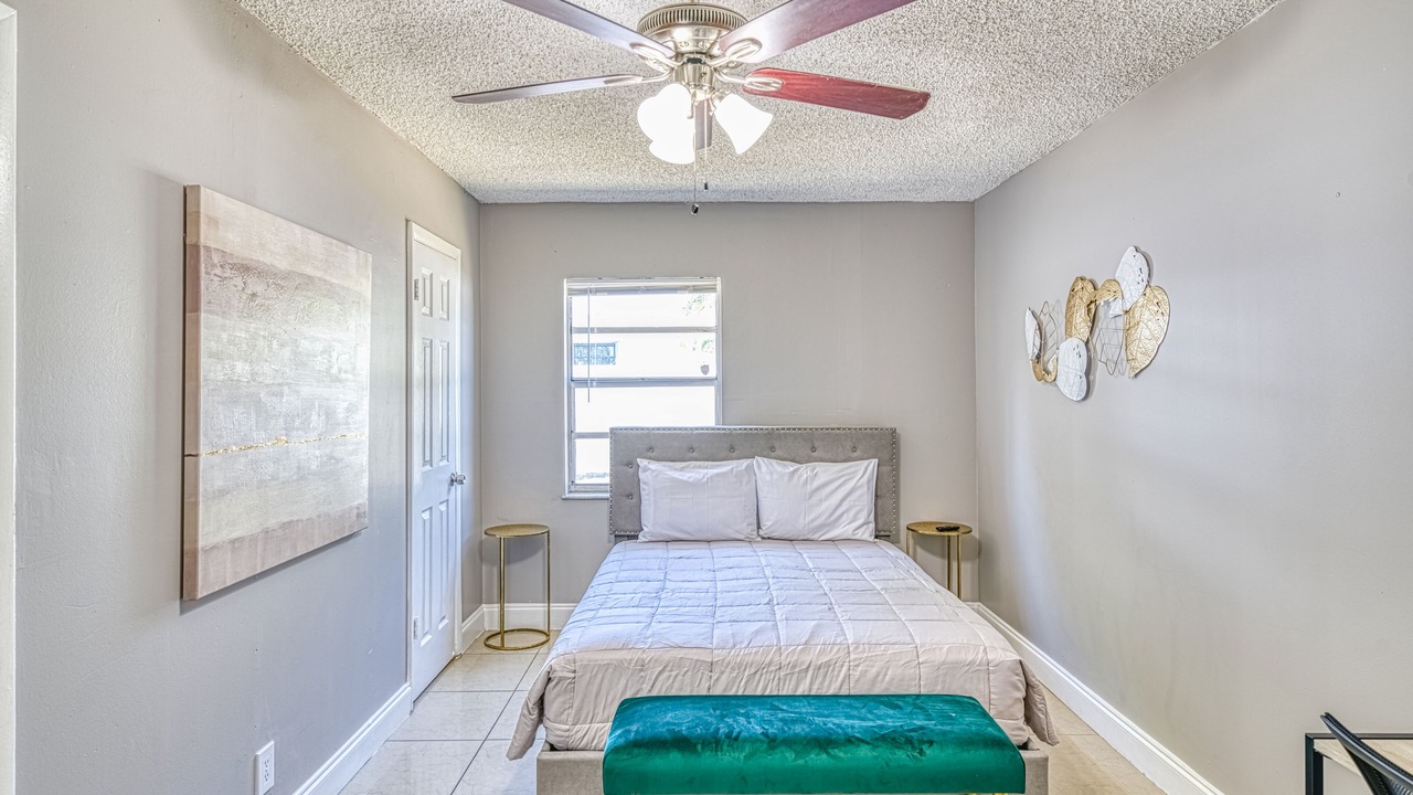 Photo of Bedroom in Deerfield Beach