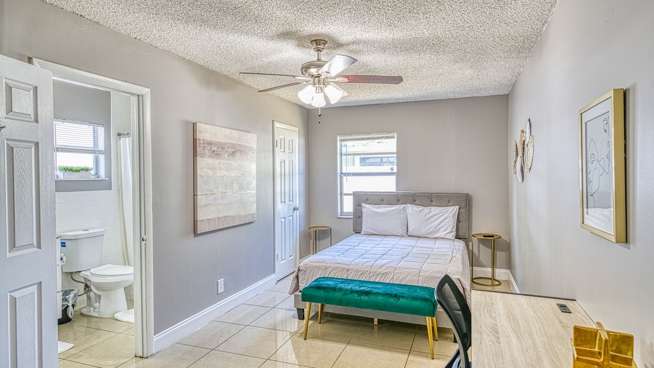 Photo of Bedroom in Deerfield Beach