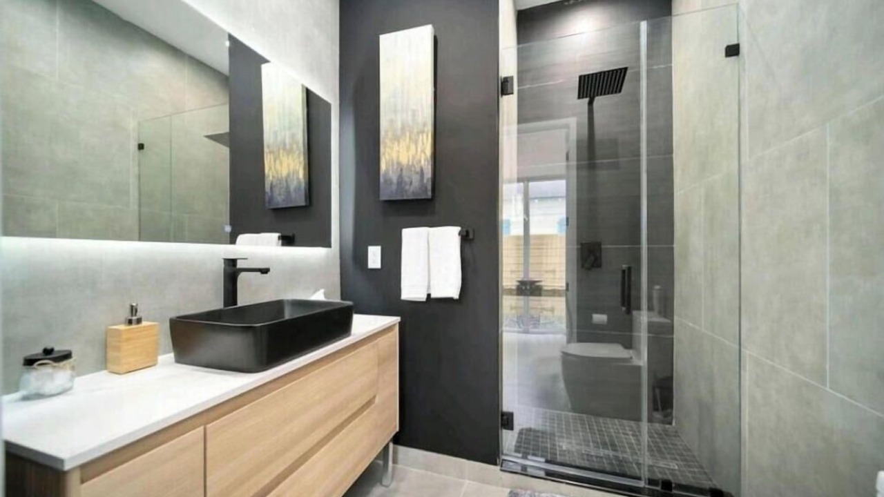 Photo of Bathroom in Victoria Park