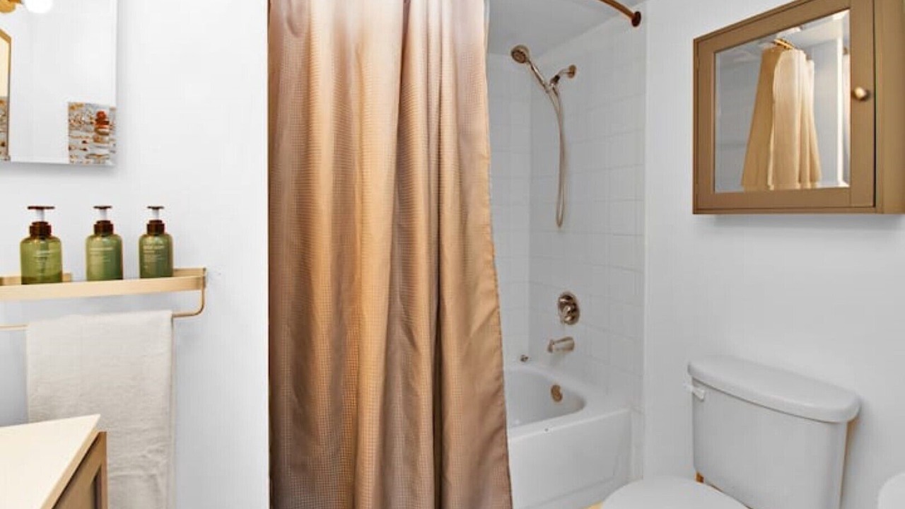 Photo of Bathroom in Aventura