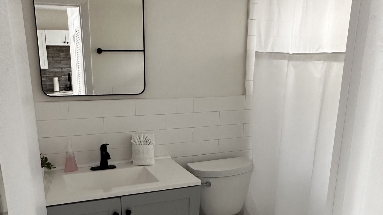 Photo of Bathroom in Lauderdale-by-the-Sea