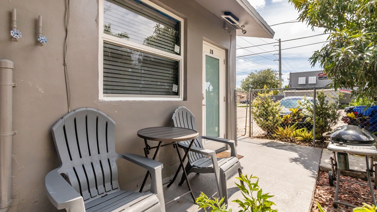 Photo of Patio Balcony in Middle River Terrace