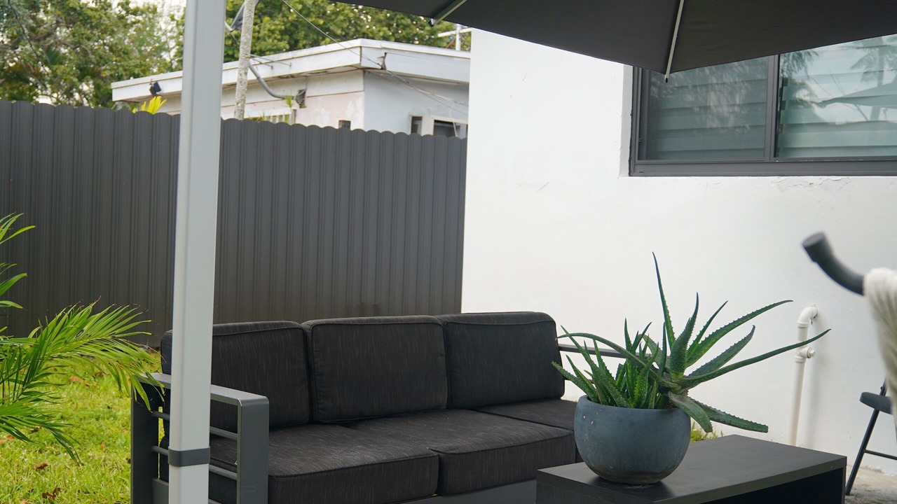 Photo of Patio Balcony in Miami Gardens