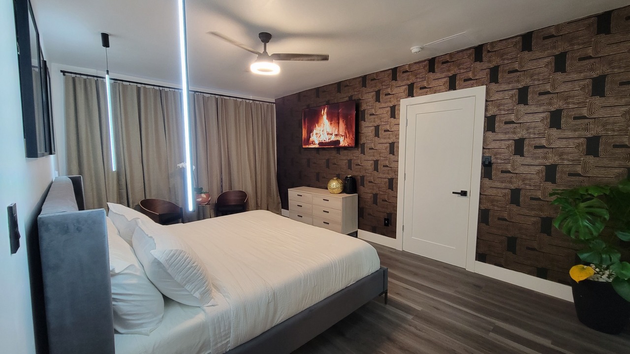 Photo of Bedroom in Miami Gardens