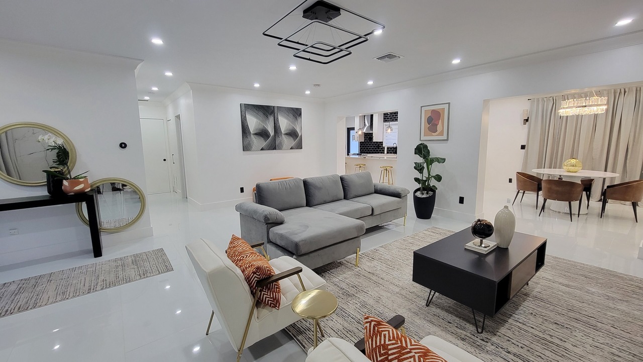 Photo of Livingroom in Miami Gardens