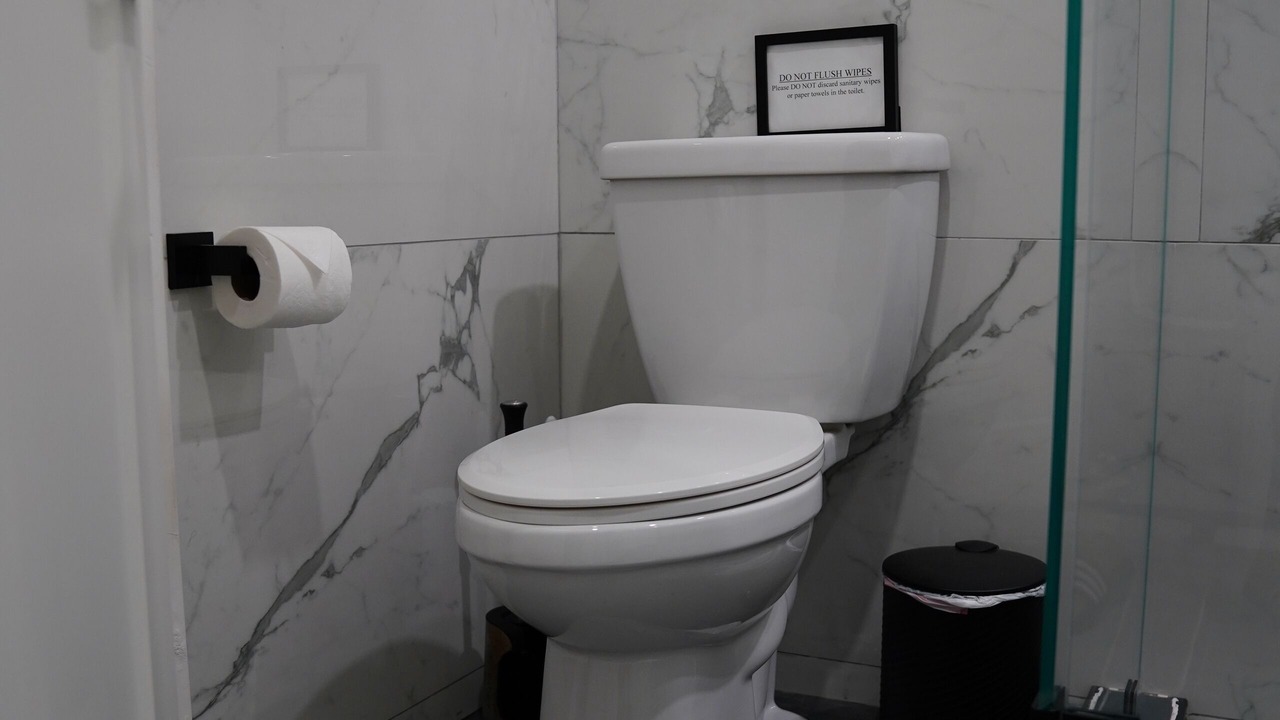 Photo of Bathroom in Miami Gardens