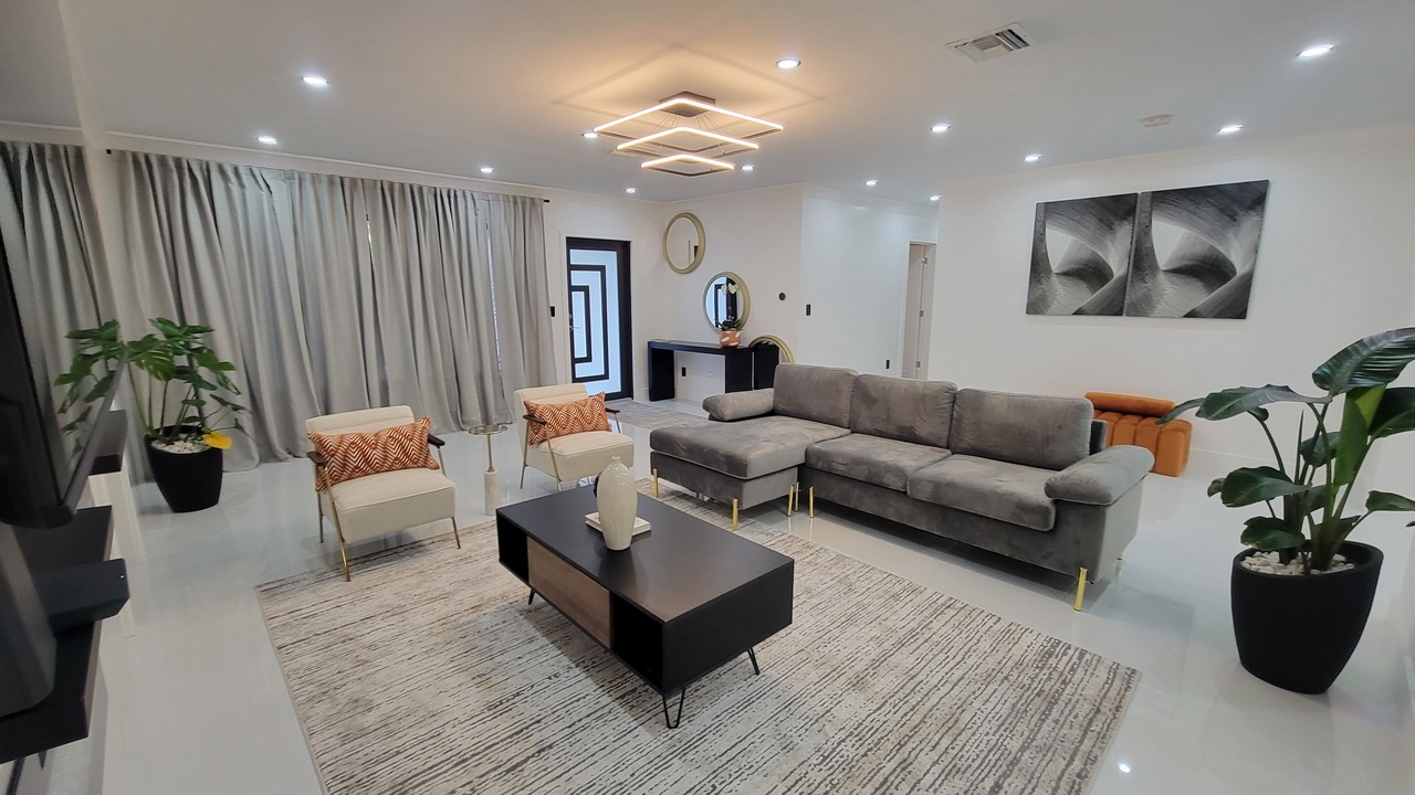 Photo of Livingroom in Miami Gardens
