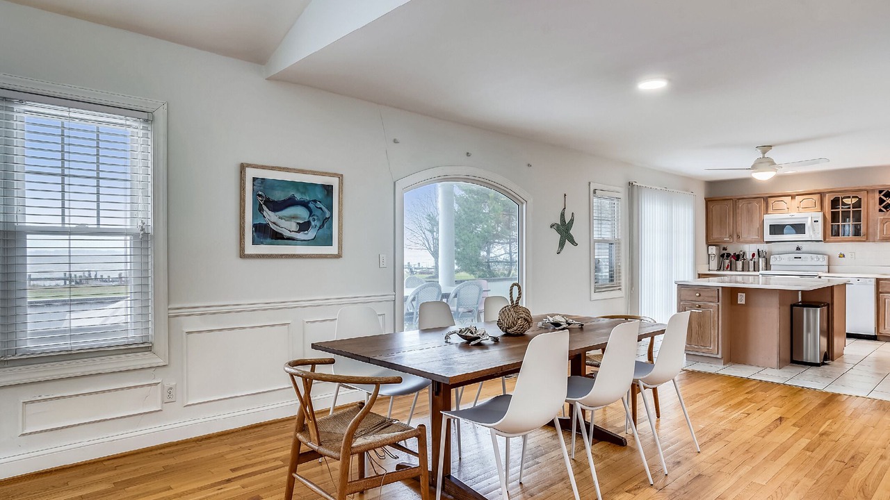 Photo of Livingroom in Grasonville