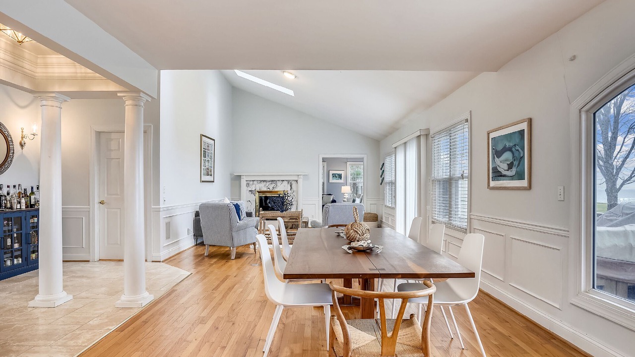 Photo of Livingroom in Grasonville