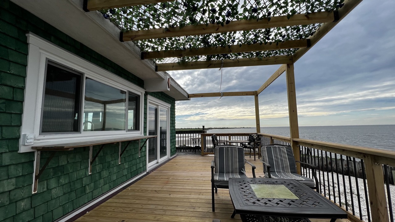 Photo of Patio Balcony in Heislerville
