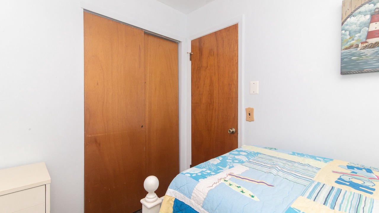 Photo of Bedroom in Ortley Beach