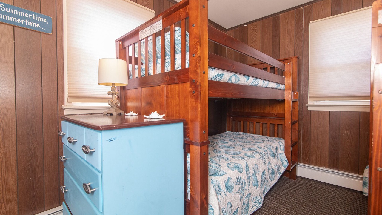 Photo of Bedroom in Ortley Beach