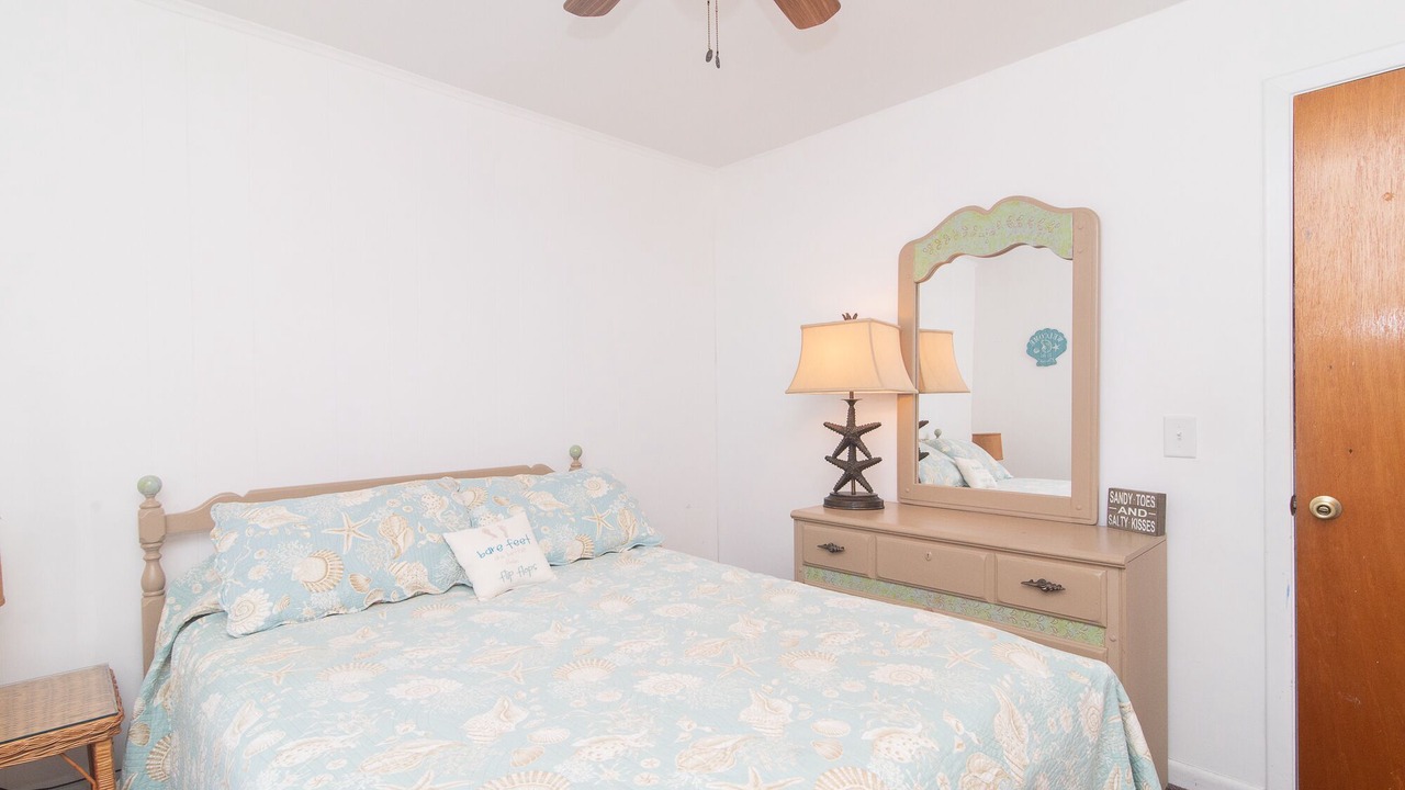 Photo of Bedroom in Ortley Beach