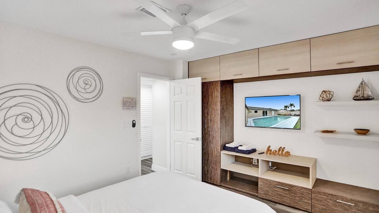 Photo of Bedroom in Coral Ridge Isles